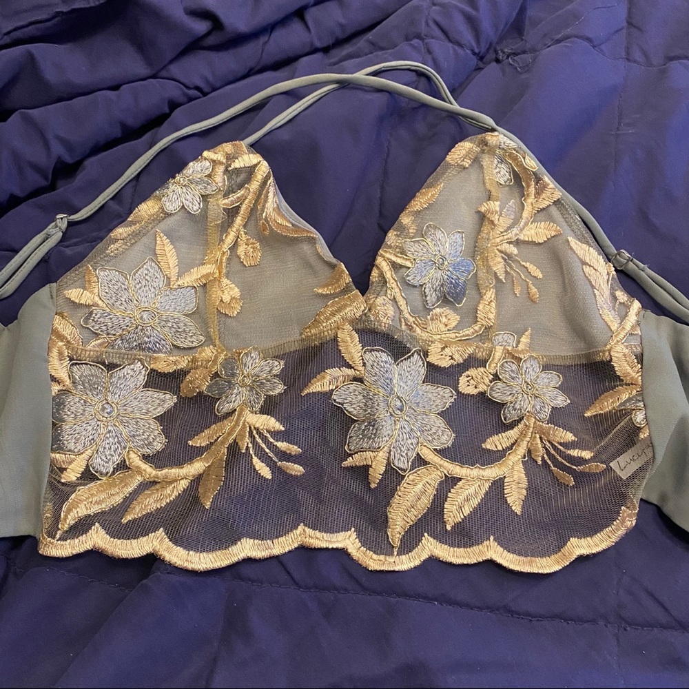 Two piece set - Picture 4 of 5